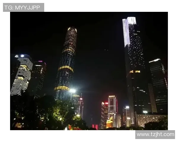 足球明星与中国美女的浪漫邂逅揭示了体育与文化交融的美丽故事